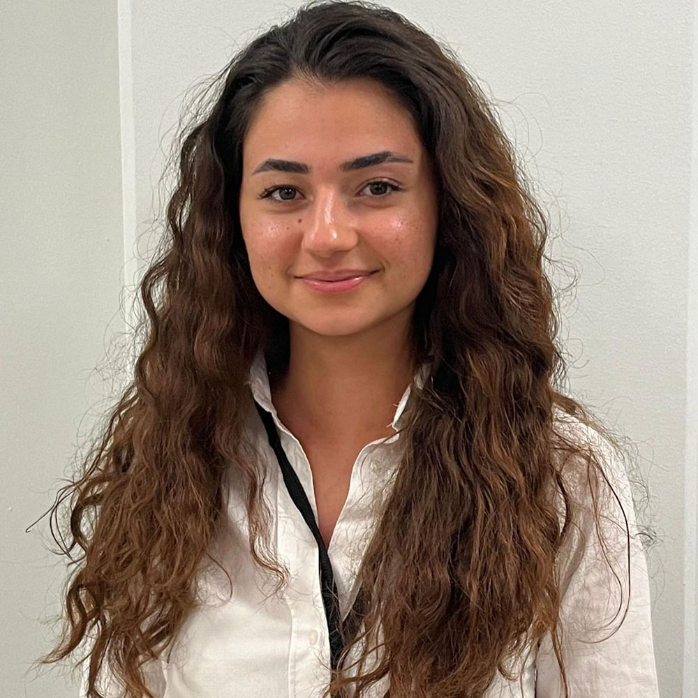 Melike Ayaz